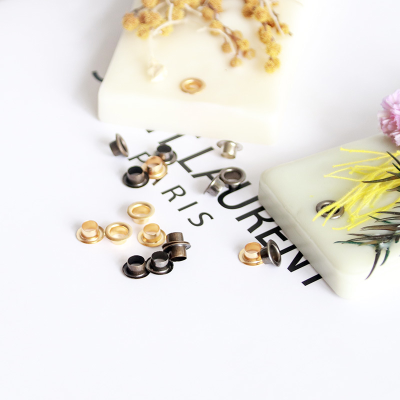 Kit per occhiello in cera per  - Soy Wax Pillar Blend recensione e prezzo